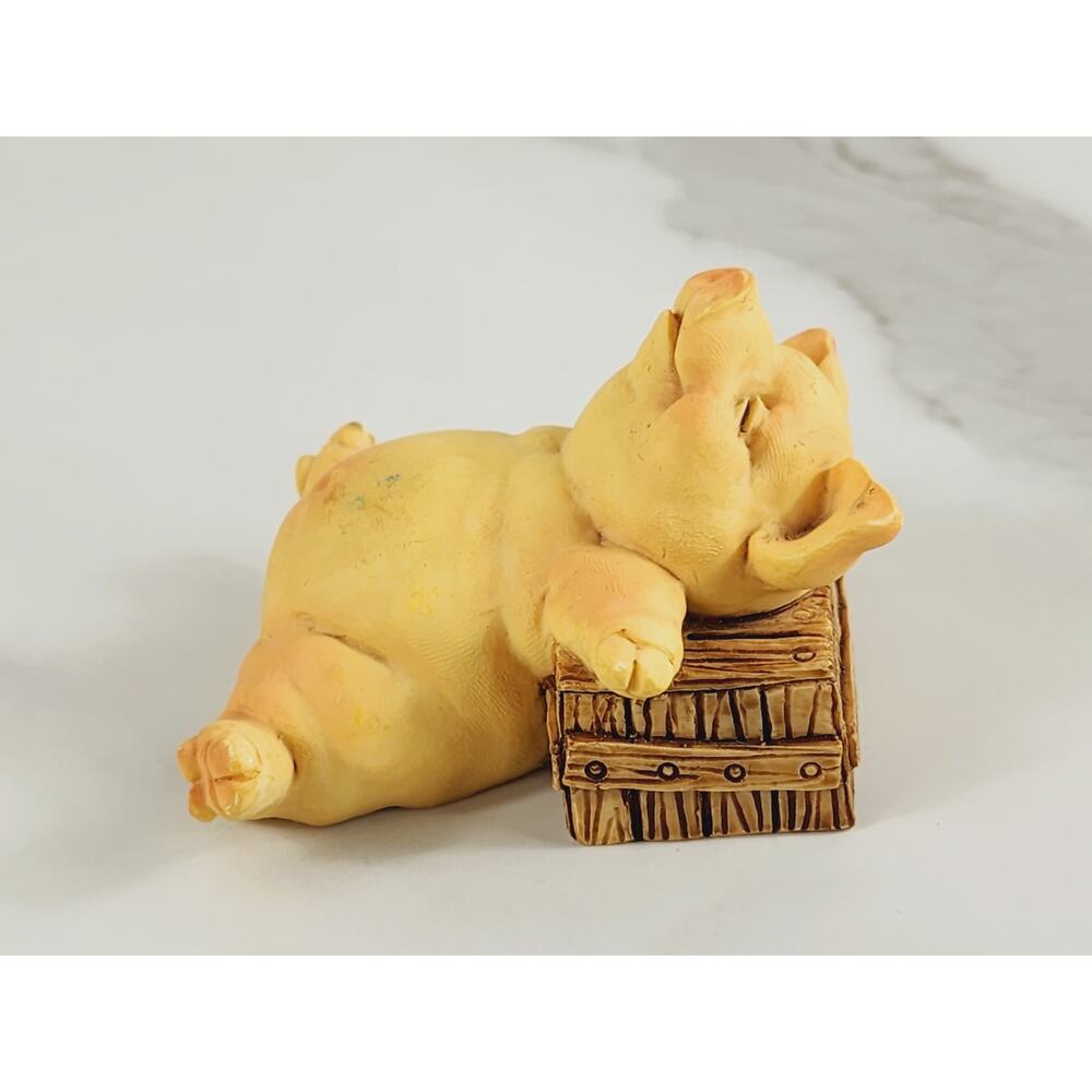 Pigsville Sleeping Pig Piggy Piglet Lover Resin 2 1/2" Handcrafted 1992